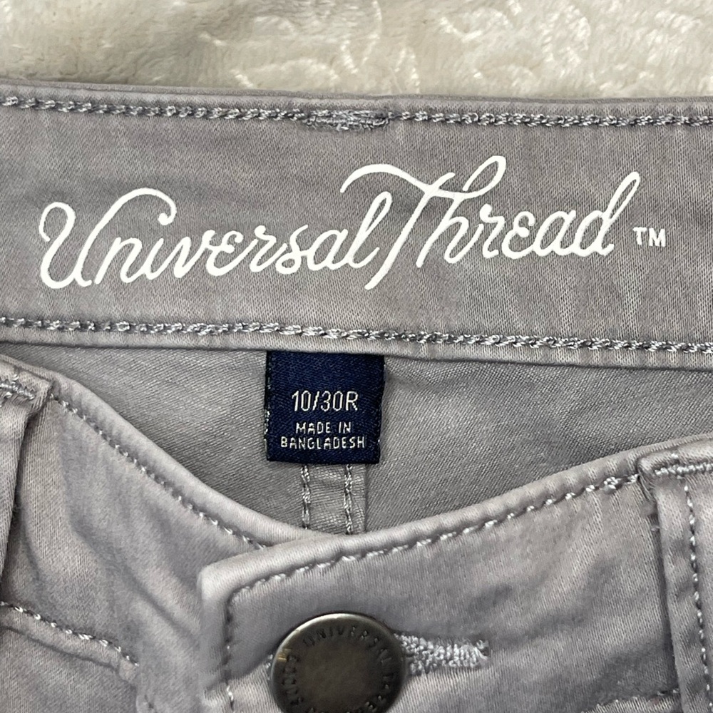 Universal Thread Women’s Light Gray Button-Fly Bu… - image 7